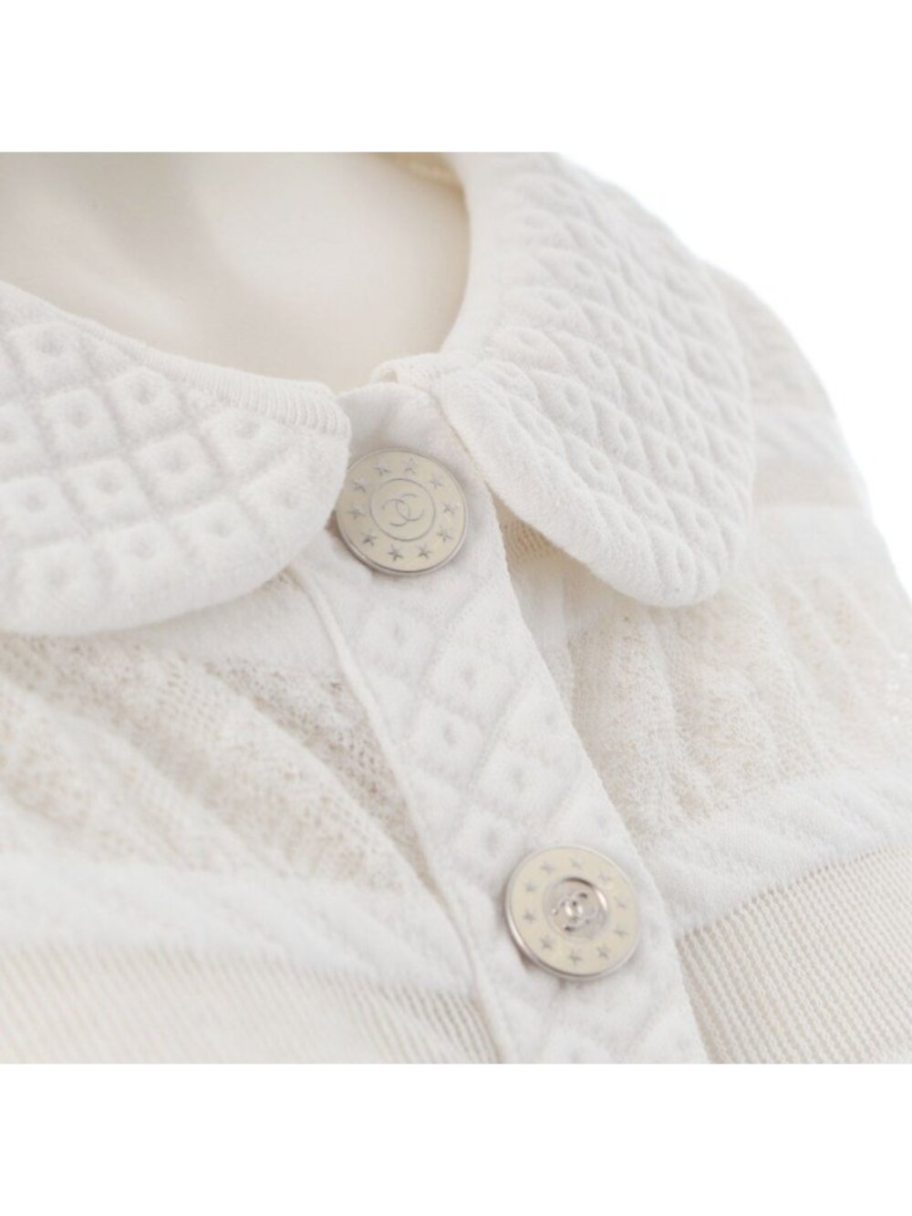 ★SOLD★ Chanel Cotton Lace Mesh Coco Button Blouse White 38 - Picture 7 of 10